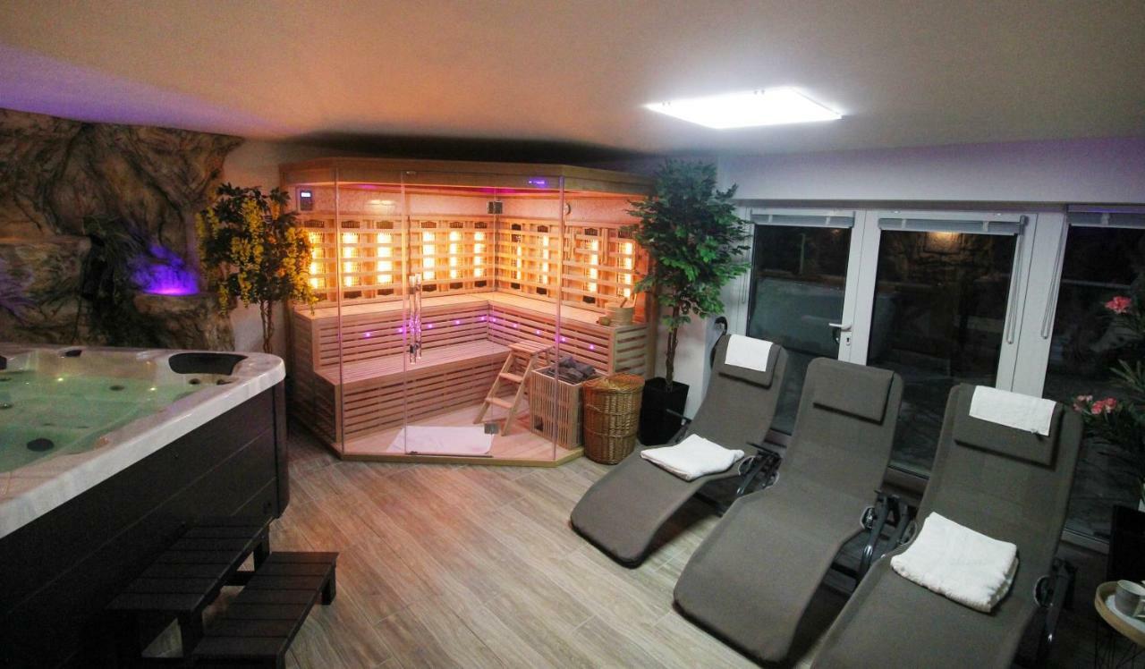 Penzion Alexander Habura Exterior photo